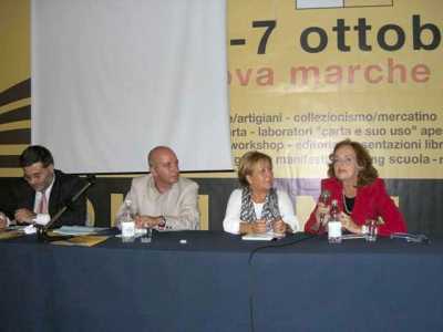 Il tavolo dei relatori durante l'intervento di Carlotta Wittig (foto di Mauro Brattini)